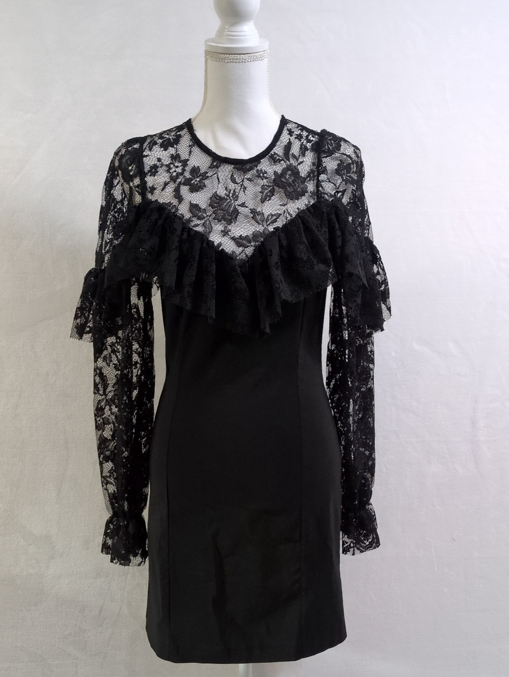 NWT Topshop Black Lace Ruffle Yoke Long Sleeve Mini Dress - Size 6 Gothic